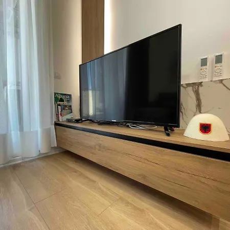 Apartment Stylish Nest At 15 Min To Center With Balcony And Ac