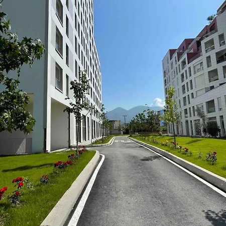 Apartment Stylish Nest At 15 Min To Center With Balcony And Ac Tirana